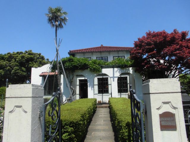 山手111番館の外観