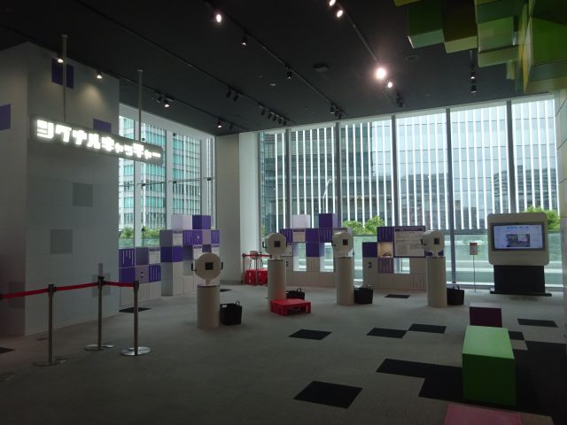 横浜みなとみらい・村田製作所「ムラーボ!」ディスカバゾーンにある体験展示コーナーの様子