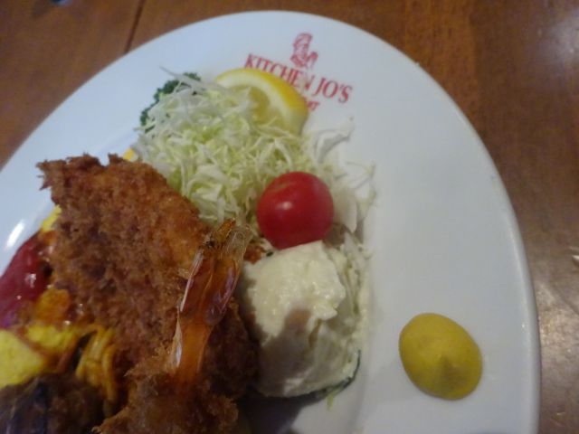 桜木町駅「キッチンジョーズCIAL桜木町(KITCHEN JO’S桜木町)」で注文した大人のお子様ランチに付いているサラダ