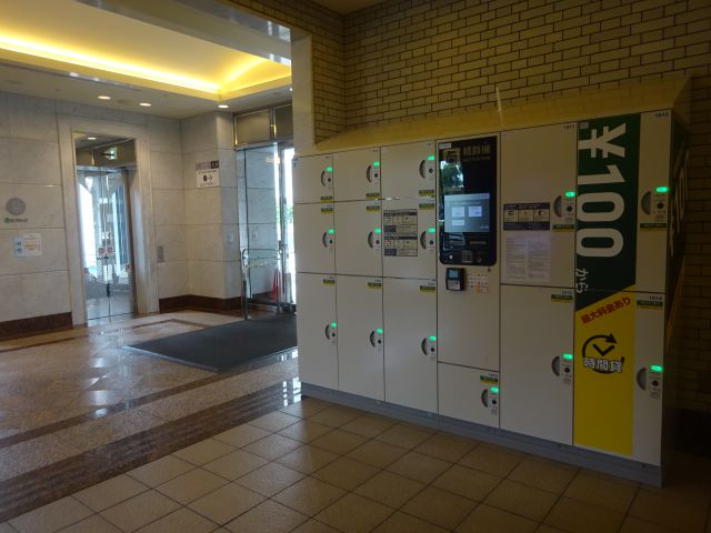 みなとみらい駅コインロッカーの場所(ランドマークプラザ1F・エレベーター前のコインロッカー)