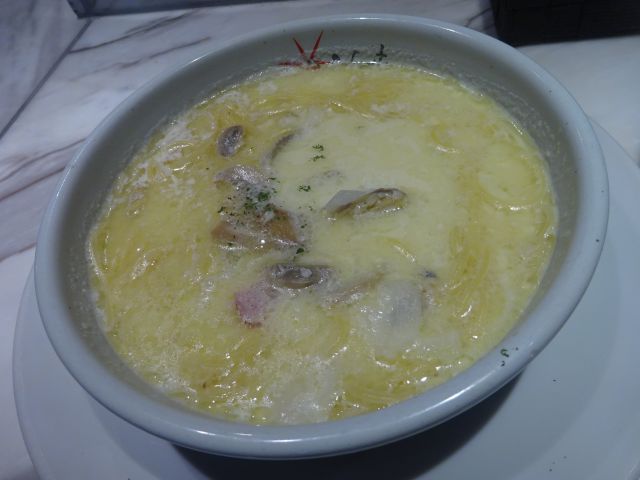 「イルキャンティ チェリエ 横浜桜木町店」で注文したギリシャのスパゲッティ