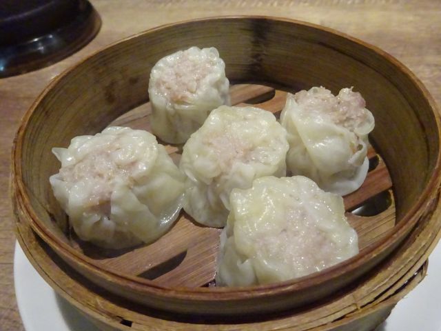 横浜中華街「愛群」で注文した焼売