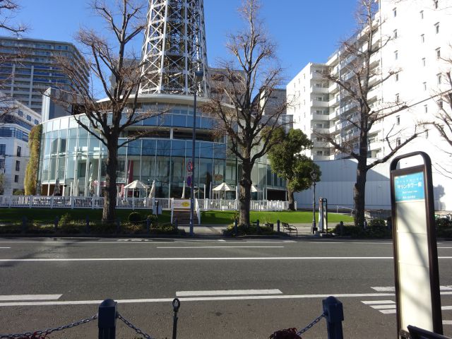 山下公園周辺のバス乗り場（マリンタワー前のバス停と周辺の様子）