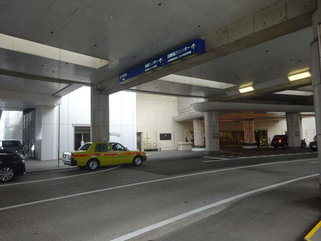 パシフィコ横浜にある「グランドインターコンチネンタルホテル」のタクシー乗り場