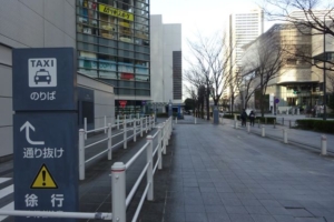 みなとみらい線「みなとみらい駅」前にあるタクシー乗り場の様子