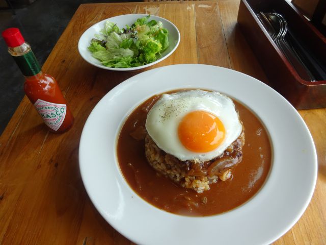 横浜ベイクォーター「アロハテーブル」で注文したセットの「プレミアム・ロコモコ」