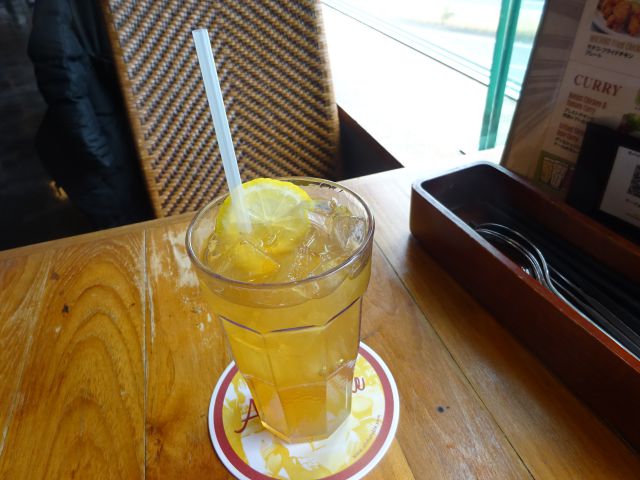 横浜ベイクォーター「アロハテーブル」で注文したセットのドリンク「自家製レモネード」