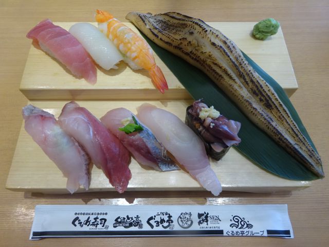 桜木町駅「二代目ぐるめ亭 CIAL桜木町店」平日ランチで注文した大名穴子と豊洲鮮魚の四季彩握り