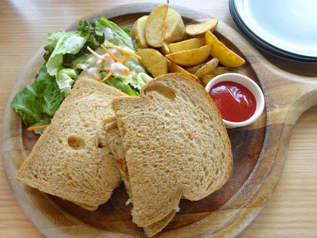 ランドマークプラザ「湘南パンケーキ横浜みなとみらい店」で注文したブルドポークサンド