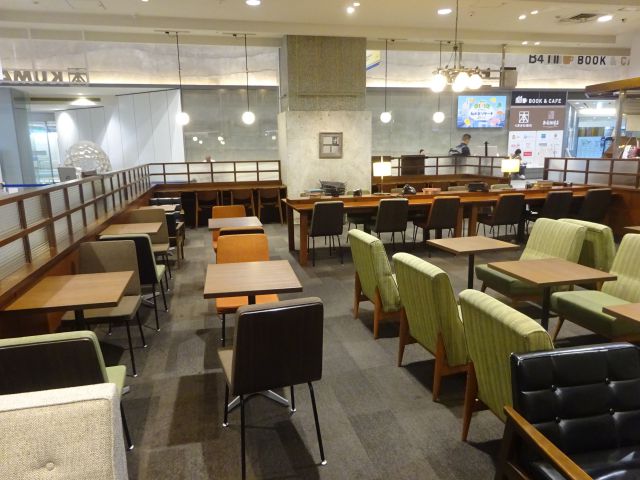 上島珈琲店MARK IS みなとみらい店の店内の様子