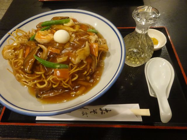 関内・伊勢佐木モール「そば処 戸隠 伊勢佐木町店」で注文したすごもり