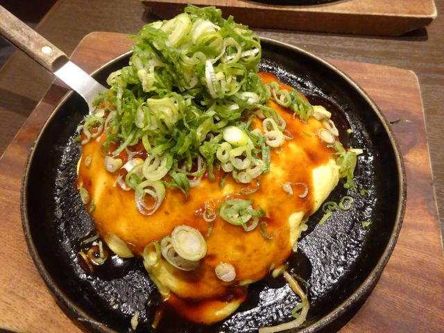 桜木町・コレットマーレ「電光石火横浜みなとみらい店」で注文したお好み焼き（電光石火）